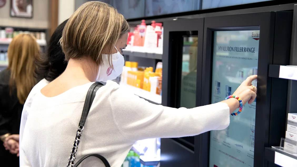 Eucerin Lift & Learn interactive display